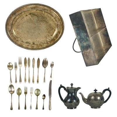 Lot 389 - A quantity of silver plated wares.