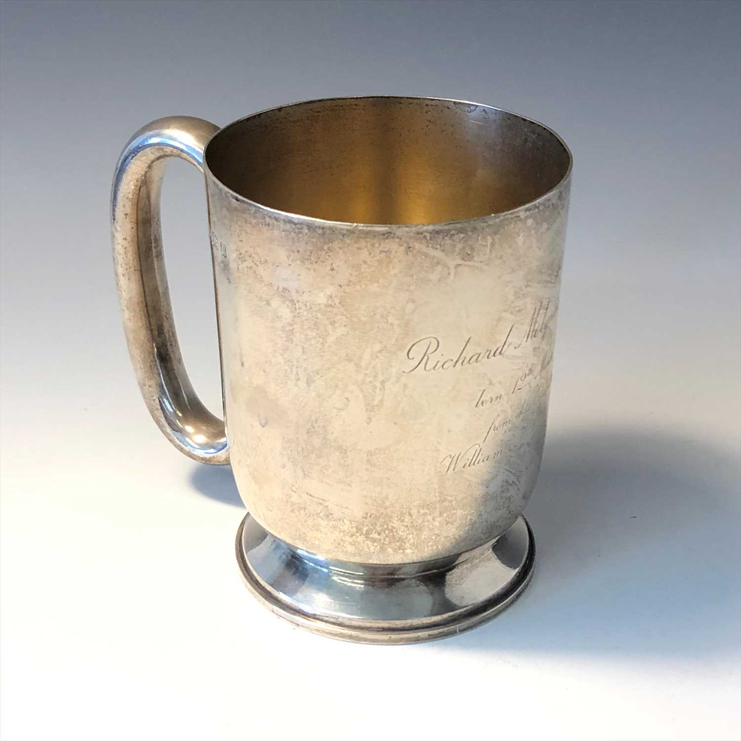 Lot 2078 - An Elkington & Co Ltd footed silver pint mug,...