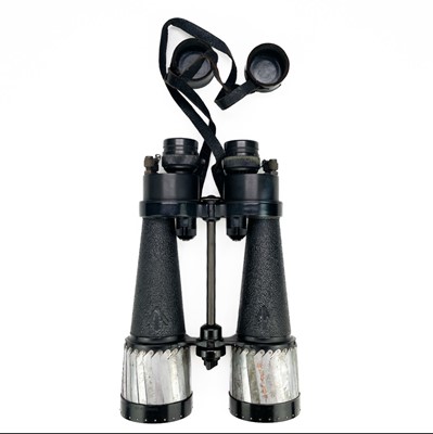 Lot 53 - A pair of WWII era Barr & Stroud 7X CF 41 Naval binoculars.