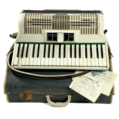 Lot 197 - Maestro piano accordion.