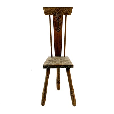 Lot 433 - Ben Setter, Totnes A carved beech spinning chair.