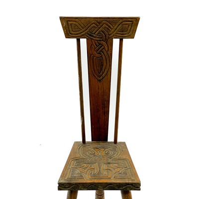 Lot 433 - Ben Setter, Totnes A carved beech spinning chair.