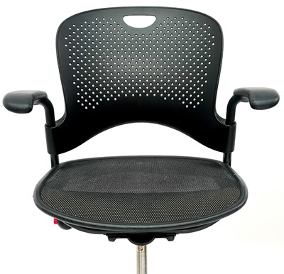 Lot 414 - A pair of Herman Miller Caper Multipurpose Task Chairs