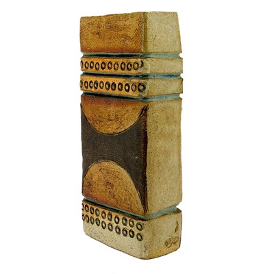 Lot 596 - Michael Cardew Winchcombe pottery pot and lid.