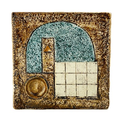 Lot 422 - A Troika cube vase.