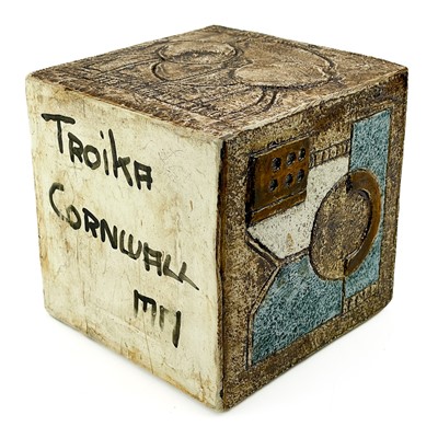 Lot 422 - A Troika cube vase.