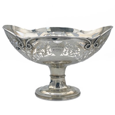 Lot 148 - A George V heavy silver pedestal fruit bowl by Daniel George Collins.