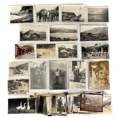 Lot 5 - A collection of early 20th century photographs of China, Japan and Burma.