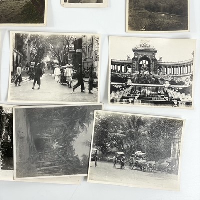 Lot 9 - A collection of early 20th century photographs of China and Singapore.