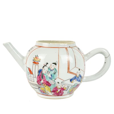 Lot 151 - Two Chinese porcelain teapots, 18th century.